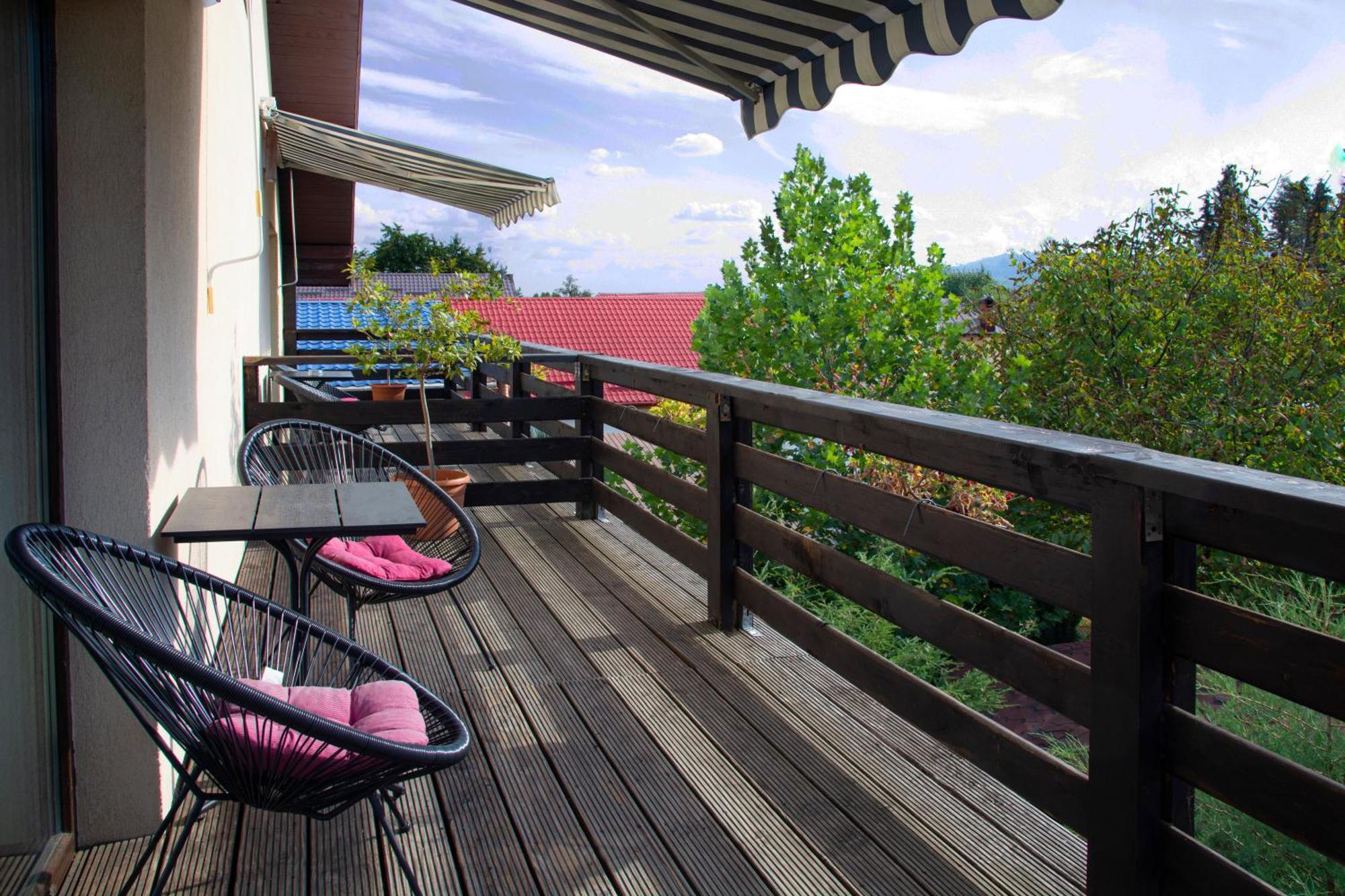Pension Andra'S House Horezu Bagian luar foto